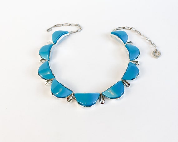 1960s Blue Lucite Necklace | 60s Blue Plastic Nec… - image 4