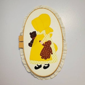Vintage Handmade Sun Bonnet Sue Wall Art in Wooden Hoop Frame