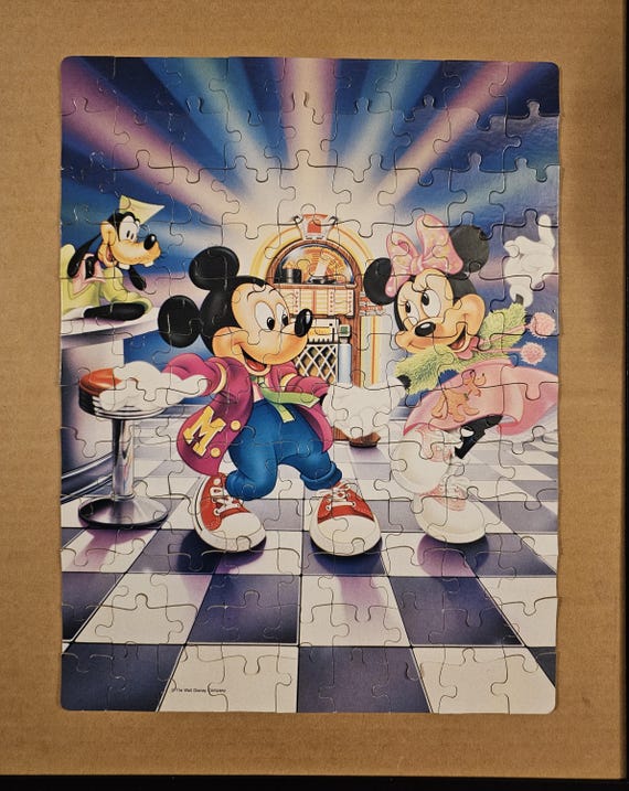 Vintage Disney Mickey Mouse & Minnie Mouse 100 Piece Jigsaw Puzzle