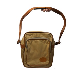Vintage 60&#39;s Sears Tan Canvas Camera Bag With Leather Strap