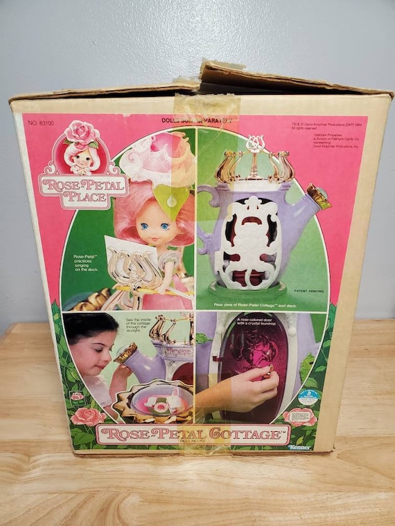 Vintage 1984 Kenner Toys Rose Petal Place Cottage Dollhouse New in Box