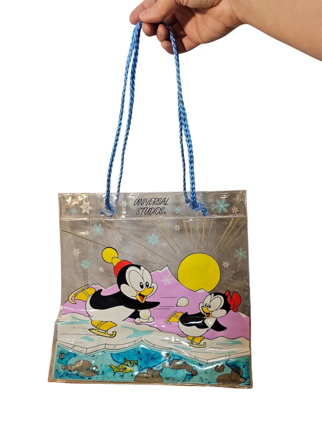 Vintage RARE 1982 Universal Studios Walter Lantz Chilly Willy Top