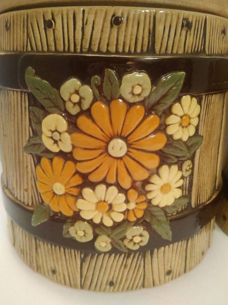 Vintage Daisy Floral Barrel Canister Set image 2