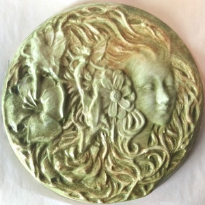 Green Maiden Wall Hanging/Green Lady/Garden Fairy Plaque/Flora Art/Round Wall Decor/Earth Mother/Gaia in Art/Glastig/Scottish Foklore/Faun