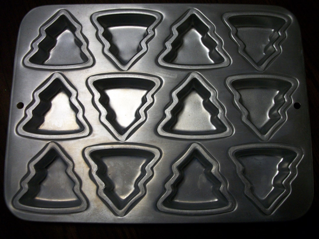 Vintage Wilton Mini Christmas Tree Cake Pan 12 Tree Cake Pan Etsy