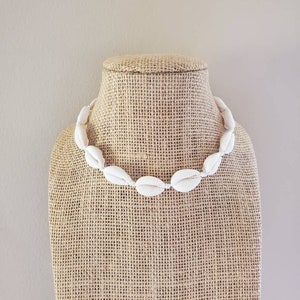 White Cowrie Shell Necklace Choker Girls Beach Vacay Jewelry Knotted Shells image 2