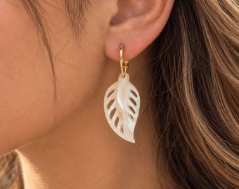 Monstera Tropical Leaf Plant Earrings Mother of Pearl Seashell White Shell