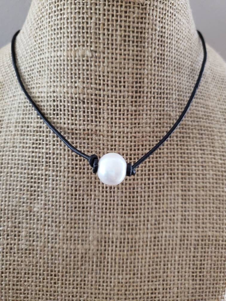 BIG PEARL Leather Choker Necklace 