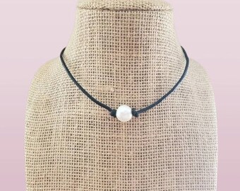 White Pearl Bead Necklace Leather Brown Black Freshwater Pearl Beachy Beach Surf Girl Vacay