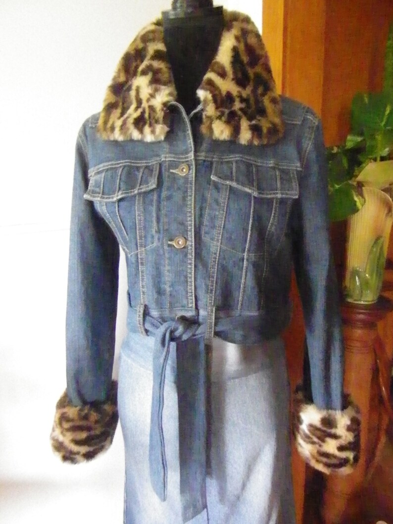 Cropped denim jacket with faux fur cuffs and collar | Etsy