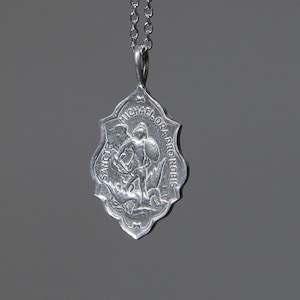 NEUSilber Heiliger Michael Wächter Halskette, Silber Halskette, SilberMedaille Halskette, Religiöse Halskette Bild 1