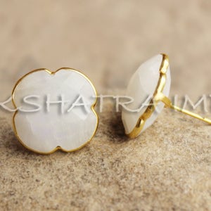 White Agate Clover Briolette 925 Sterling Silver Gold Plated Studs Earrings- Nice White Agate Flower Shaped Calibrated Gemstone Earrings Set