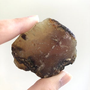 Naturlig rå indonesisk fossil blå bärnsten — Fossiliserad kristall