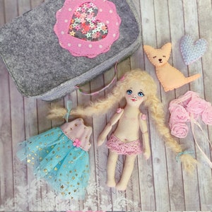 Travel Fabric Doll 4.7 inch, Dress up doll, Handmade rag Doll with set of clothes, Dollhouse-suitcase, travel dollhouse, gift for girl