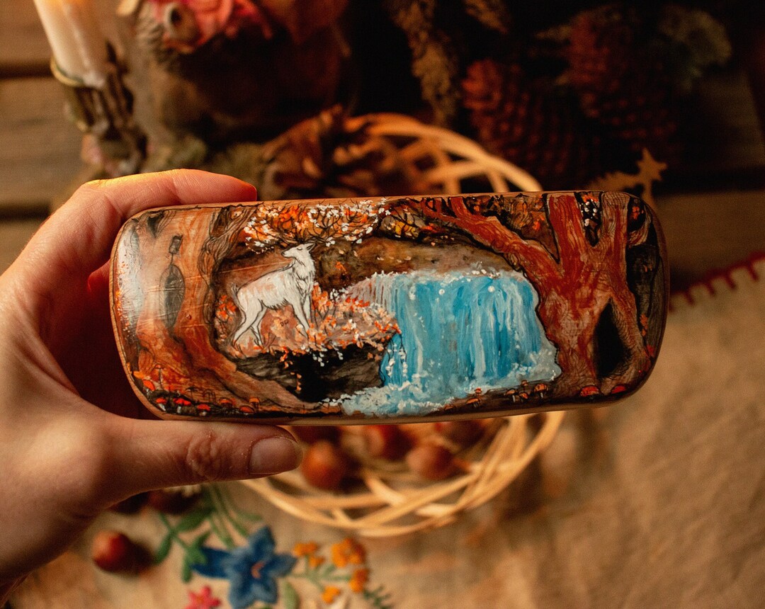 Hand Model Glass Case On Request, Hand-painted Glasses Case in High-quality Wood Look. - Etsy