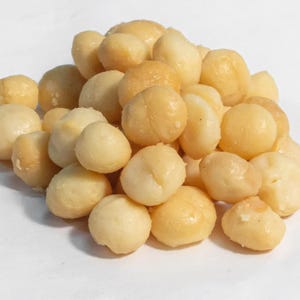 Bayside candy roasted salted whole macadamia nuts