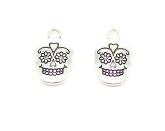 10 Day Of The Dead Skull Charms - Silver Tone - 18mmx12mm - Halloween - P00976