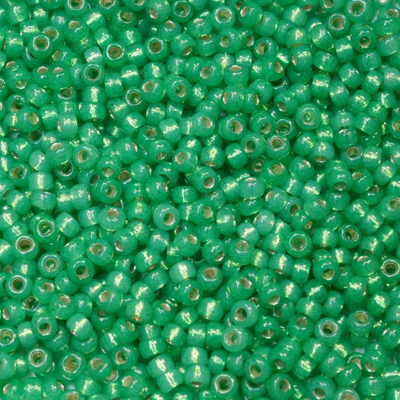 8-26, Miyuki 22g Silver Lined Olive 8-26, Miyuki 22g Silver Lined Olive