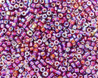 Perline di semi MIYUKI Delica da 7,2 g - 11/0 - Mirtillo rosso Dk smaltato S/L (DB694) - S0502