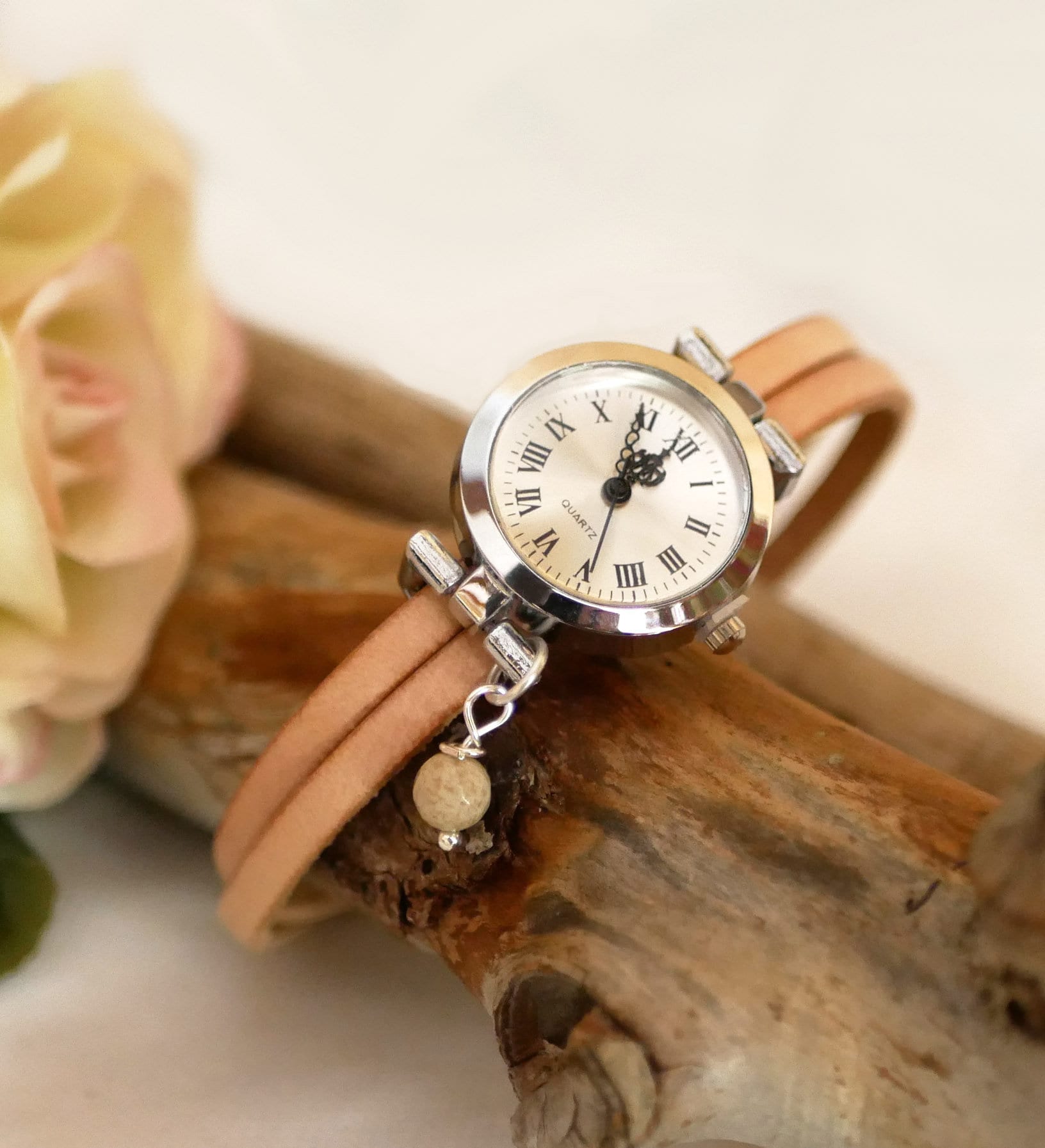 Custom Leather Woman Watch, Choose Engraving Text, Leather 
