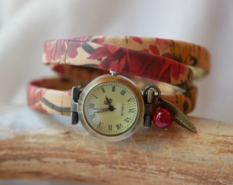 Montre femme vintage au bracelet végétal en liège décor fleurs rouges, pendentif à choisir pour un cadeau  écologique vegan fête des mères