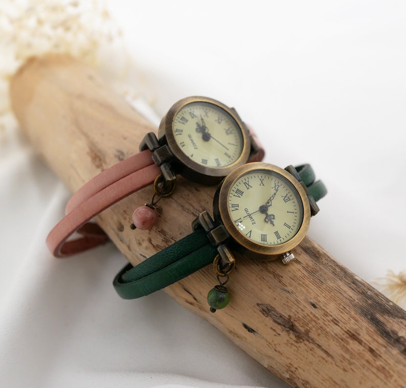 Montre femme vintage bracelet cuir double personnalisable par gravure au cadran bronze, 29 couleurs de cuir, cadeau pour elle personnalisé image 4