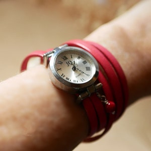 Custom multi wrap leather watch, choose engraving text, leather colour, watch face for an unique boho woman gift image 3