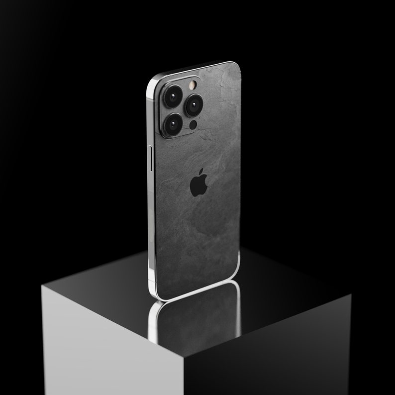 Echtes iPhone 14 Slate Skin Black Impact Skin keine Hülle für iPhone 15 Pro, 13 Mini, 14 Pro Max 15 Pro, 15 Pro Max und mehr Bild 4