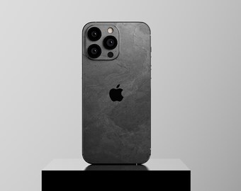 Echtes iPhone 14 Slate Skin Black Impact (Skin - keine Hülle) für iPhone 15 Pro, 13 Mini, 14 Pro Max 15 Pro, 15 Pro Max und mehr