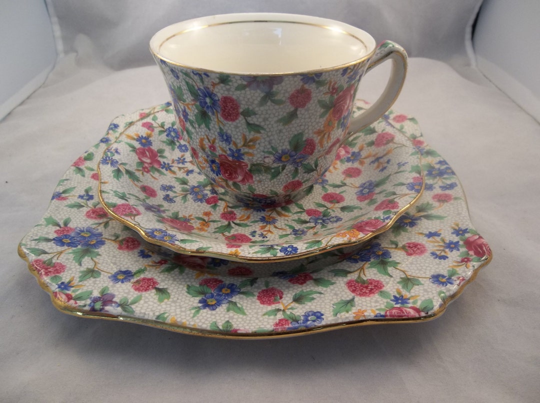 イギリスアンティーク、 Winton のc/s Vintage English Chintz Royal Winton Sampler Biscuit Barrel