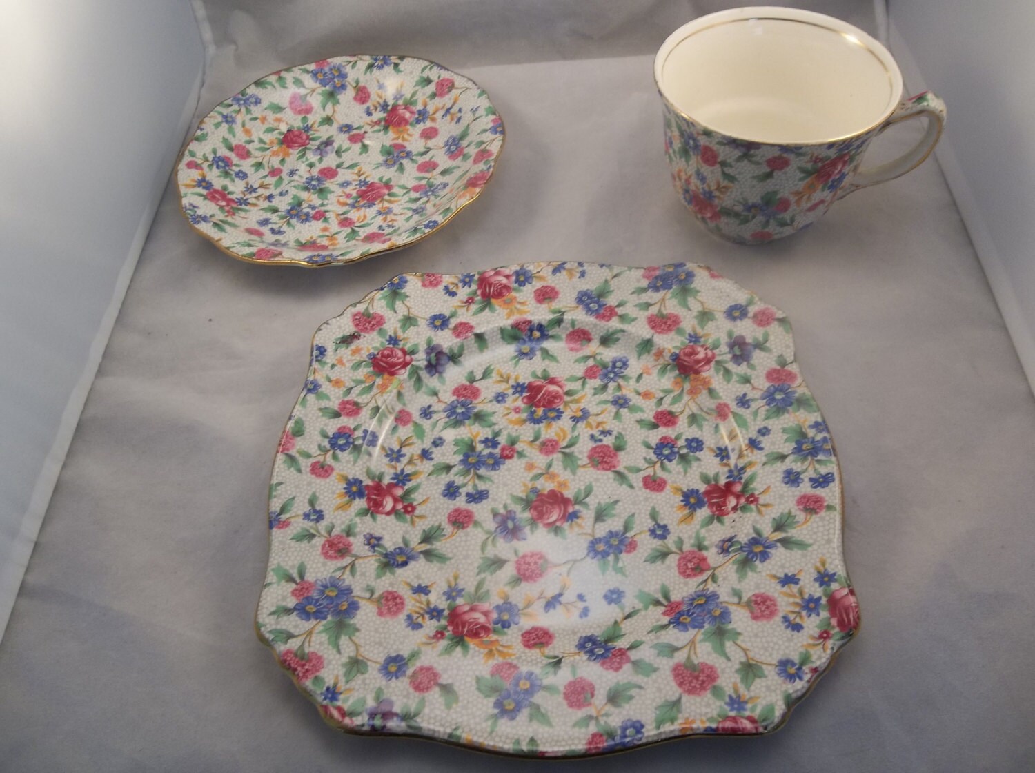 イギリスアンティーク、 Winton のc/s Vintage English Chintz Royal Winton Sampler Biscuit Barrel