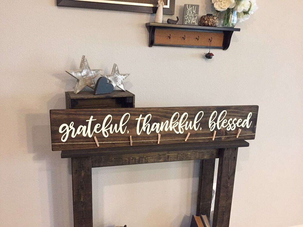 Pallet Grateful Thankful Blessed Sign 7 5x40 Love Family Pictures Clothes Pins Rustic Decor Farmhouse Style Wooden Item Lhs100