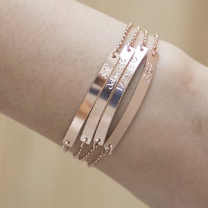 Rose Gold Bar Bracelet, Engraved Bracelet, Personalized Bracelet, Gift for Mom, Minimalist Jewelry, Wedding Gift, Custom Jewelry afbeelding 1