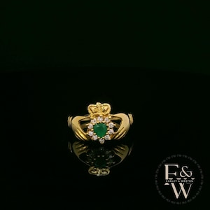 9ct Yellow Gold Agate and Diamond Unique Claddagh Ring