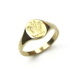 Signet Ring Gold Welsh 3 Feathers  Prince of Wales