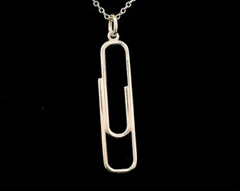 Colgante grande de plata de ley con forma de clip