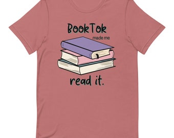 Booktok Made Me Lies Es - Unisex T-Shirt