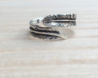 Feather sterling silver ring, Adjustable feather sterling silver ring, Gift for her, Gift for him, Boho silver ring, Thumb silver ring