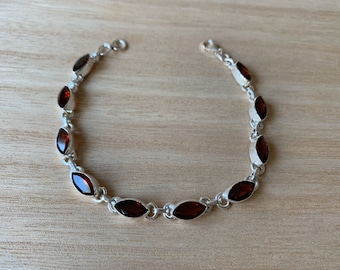 Faceted Garnet sterling silver bracelet, Garnet bracelet, Chain Garnet bracelet, Marquise bracelet, Garnet gift, Red bracelet