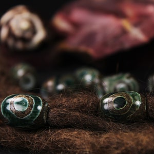 Dreadschmuck | 2 Tibetische Dzi Perlen für Dreadlocks | Dreadperle | Dreadbead