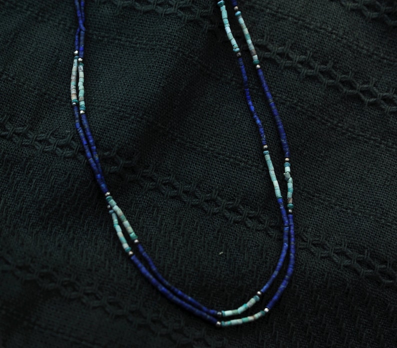 Lapislazuli-Kette in umweltfreundlicher Geschenkverpackung – handgefertigter Schmuck, ideal als Geschenk für Sie oder Ihn.