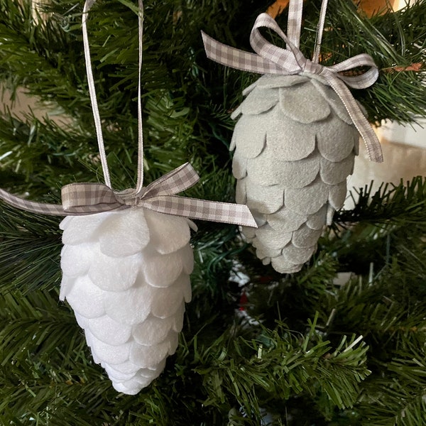 Pinecone Ornament Kit, DIY Christmas Gift, Craft Kit, Fun at Home, For Adults & Kids