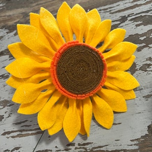 Sunflower Stem Craft Kit, Spring Tablescapes, Felt Fun at Home, Fun Adults & Kids image 4