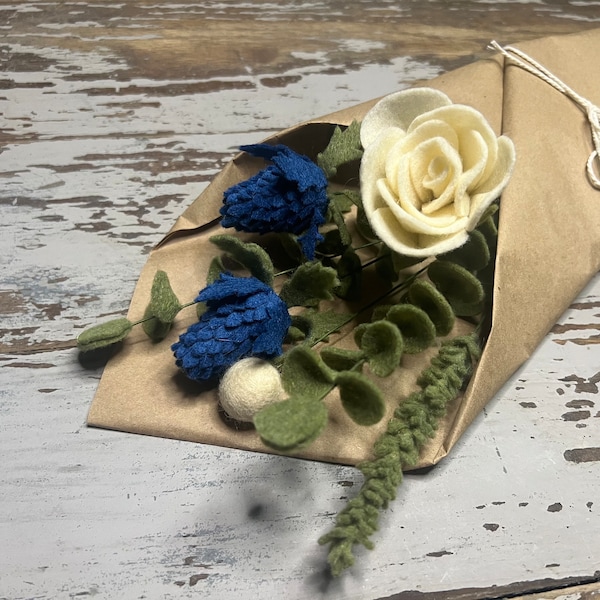 Mother’s Day Blue Thistles & Roses Felt Flower Bouquet, Handmade Valentines Gift, Floral Arrangement, Nature indoors