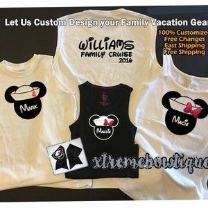 Puede incluir: Cuatro camisetas blancas de tirantes con siluetas negras de Mickey Mouse, cada una con un nombre diferente: Mark, Maddie, Macie y Williams Family Cruise 2016. Las camisetas son para unas vacaciones familiares.