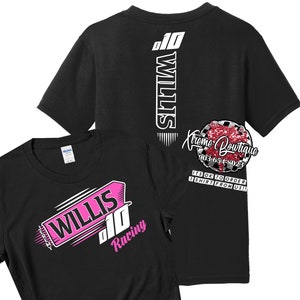 K&ouml;nnte beinhalten: Zwei schwarze T-Shirts mit einem pinkfarbenen und wei&szlig;en Design. Die Vorderseite des Shirts tr&auml;gt den Text "WILLIS 010 Racing" in pink und wei&szlig;. Die R&uuml;ckseite des Shirts tr&auml;gt den Text "WILLIS 010" in wei&szlig;. Der Text "Kreme Boutique 903-654-8023 ITS OK TO ORDER 1 SHIRT FROM US!!" befindet sich ebenfalls auf der R&uuml;ckseite des Shirts.