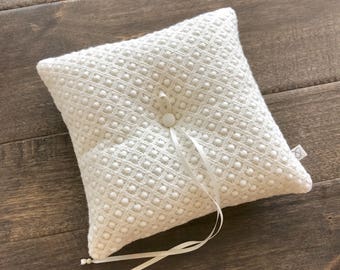 Hand made cotton lace ring pillow