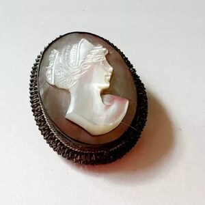 800 Silver Carved Shell Cameo Pin/Pendant/Brooch - With bail