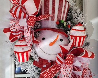 Snowman wreath, snowman decor, cupcake wreath, cupcake decor, Christmas decor, handmade, handcrafted, Christmas front door wreath