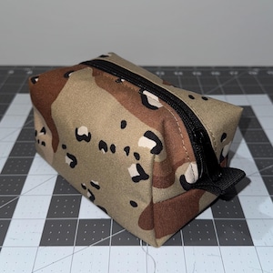 Boxy – Mini Dopp Kit in Desert Chocolate Chip Cordura